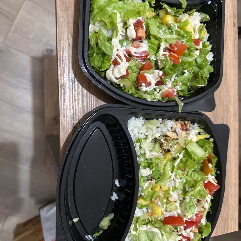 Podium AVM Şubesinde Özensiz Döner Siparişi Ve Eksik İçerik