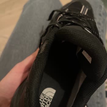 Botas de invierno North Face con suela desprendida en poco tiempo, pido cambio