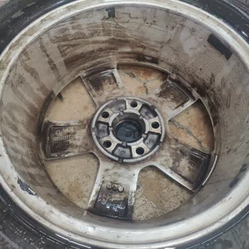 Lastikpark Lastik Havası Kaçıyor, Şube Müdürü Aşağılayıcı Davranıyor