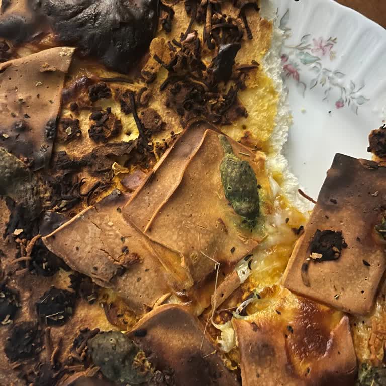 Carrefour Kavacık Şubesinde Donmuş Ve Yanık Pizza İçin Ücret İadesi Talebi