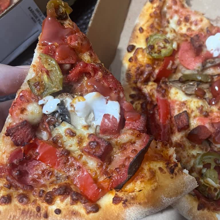 Bol Etli Pizza Yerine Normal Pizza Geldi, Müşteri Hizmetleri Çözüm Sunmadı