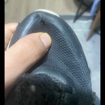 Reebok Kadın Ayakkabısında 6 Ay Öncesi Açılma Ve Mağaza Tarafından Kullanıcı Hatası İddiası