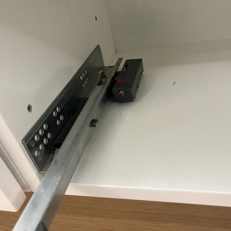 Samet TV Ünitesi Çekmece Fren Mekanizmaları İçin Parça Temini Talebi