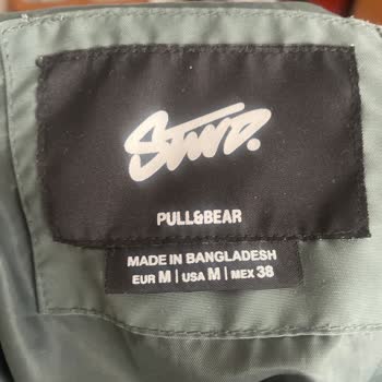 Pull And Bear Yağmurluk Güneşte Sararıp Kullanılamaz Hale Geldi, Şikayet Ve Geri Dönüş Talebi