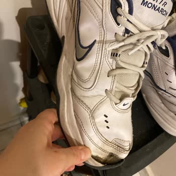 Nike Air Monarch Ayakkabısında Üretim Kusuru İddiası Ve Değişim Talebi