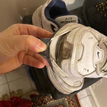 Nike Air Monarch Ayakkabısında Üretim Kusuru İddiası Ve Değişim Talebi