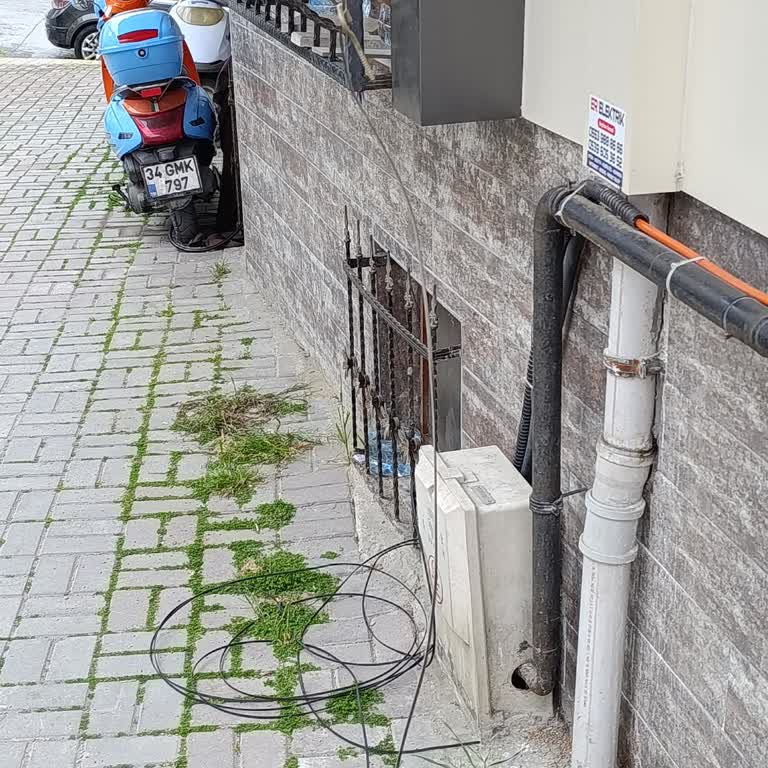 Kablonun Kopması Nedeniyle 3 Gün Süren İnternet Kesintisi Ve Teknik Ekip Gelmemesi