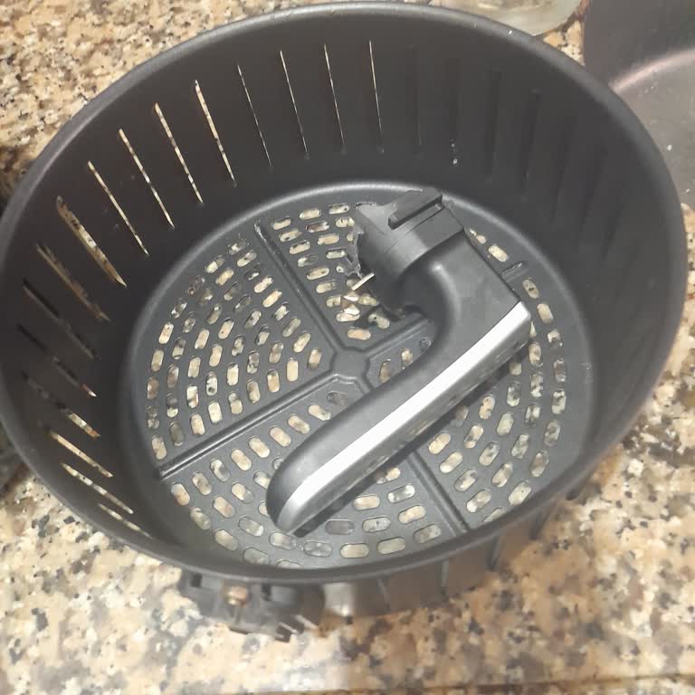 Schafer Fitfry Airfryer Kulpu Kırıldı Ve Garanti Çerçevesinde Değişim Talebi