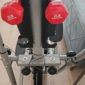 Koli Yırtıldı Ve Mavi Dambıllar Eksik