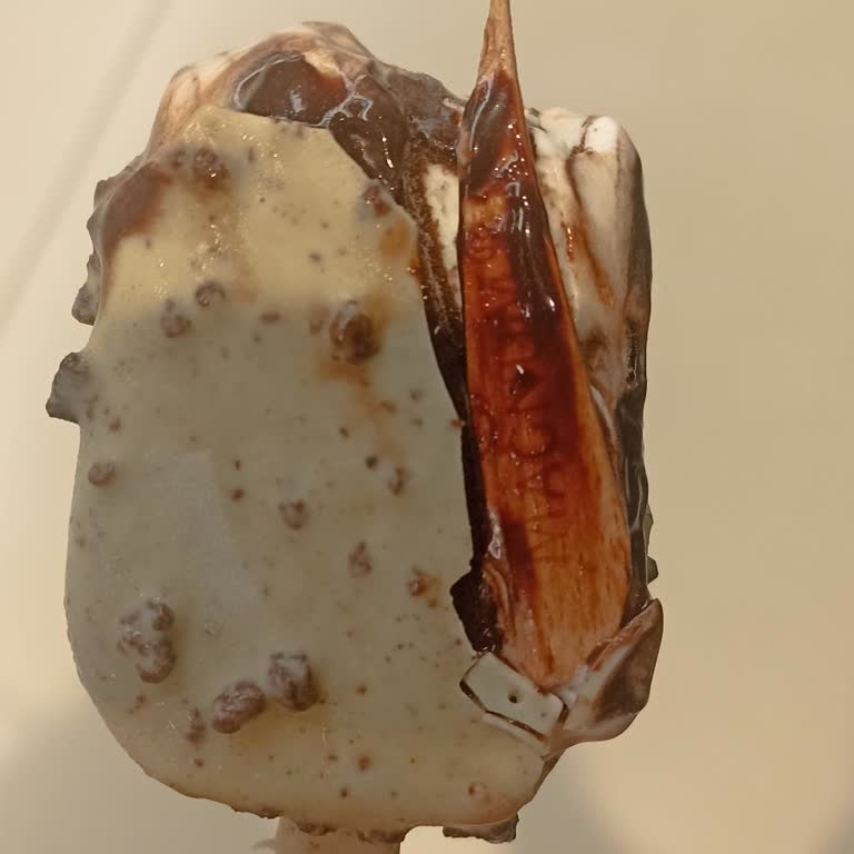 Magnum Cookie Dondurmasında Kesici Tahta Parçası Çıktı: Çocuğumun Boğazı Tehlikede