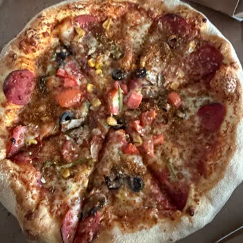 Bol Malzemos Pizza’da Malzeme Eksikliği Ve Ücret İadesi Talebi