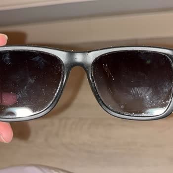 Rayban Gözlüğümdeki Çerçeve Soyulması Ve Mağaza Personelinin Olumsuz Tutumu