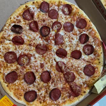 Yanmış Pizza Ve Yağlı Patatesler İçin İade Reddiyle Mağdur Oldum