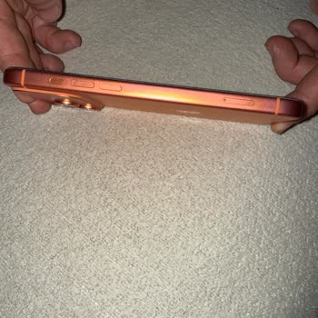 Kozmik Turuncu Apple Cihazında Pembe Renk Bozulması Garanti Dışı Olarak Değerlendirildi