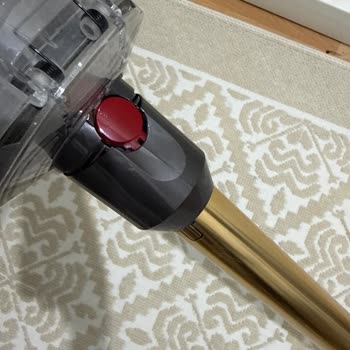 Dyson V12 Süpürgenin Borusu Kırıldı, Aksesuarlar Dayanıksız