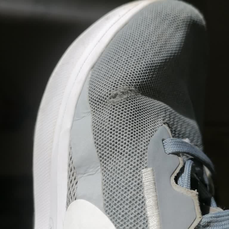 Nike Downshifter13 Ayakkabısının Kısa Sürede Yırtılması Ve Değişim Talebi