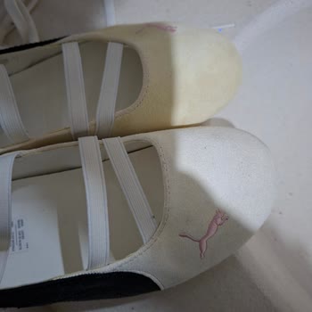 Az Kullanılmış Puma Speedcat Ayakkabısında Üretim Kaynaklı Sararma