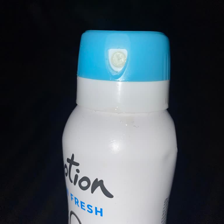Emotion Mavi Sprey Deodorant'ta Sürekli Akıtma Problemi