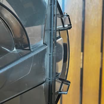 Bosch Süpürge Alt Kapak Menteşesi Kırıldı, Garanti Kapsamına Alınmadı
