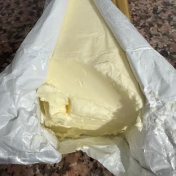 Yörükoğlu Markalı Tereyağının Margarin Kokusu Ve Kıvamı: Sağlık Endişesi Ve İade Talebi