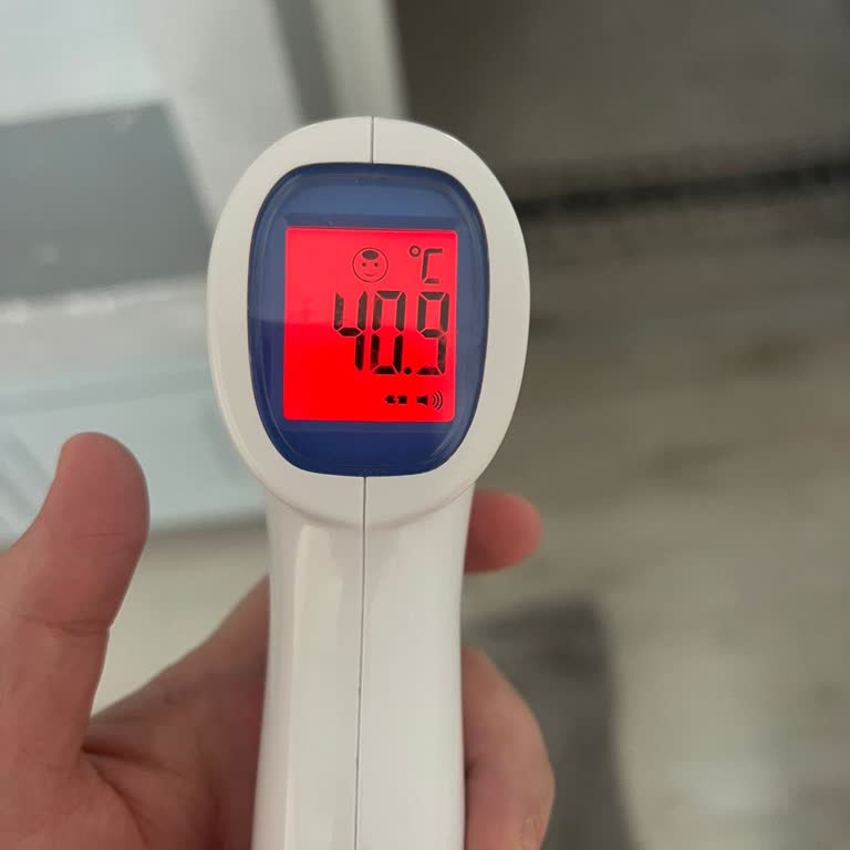 Acil Serviste Çocuğumun 40 Derecelik Ateşi Ve Yanlış Serum Uygulaması Nedeniyle Yaşanan İhmal