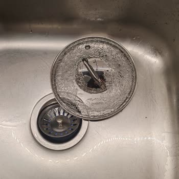 Garanti Kapsamı Dışında Olduğu Söylenen Cam Kapak Aniden Kırıldı Ve Ücretsiz Değişim Talep Ediyorum