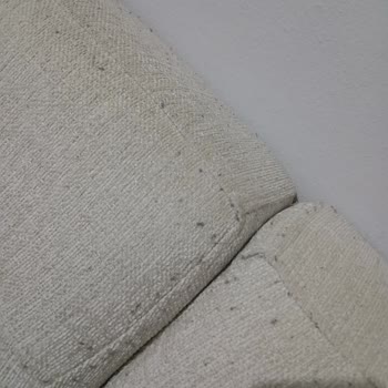 Kırık Ve Yamuk Koltuk Teslimi, Aşırı Borç Tahsilatı