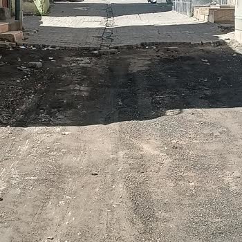 Viranşehir Belediyesi Belediyenin Yol Tamamlamasını Engellemesi Ve İzin Vermemesi