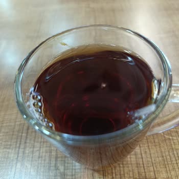 Kirli Bardak Ve Temizlenmemiş Masalar: Hijyen Şikayeti