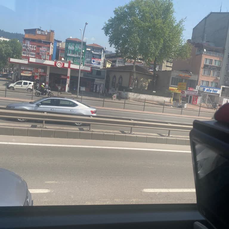 İzmir Kandıra Seferinde Otobüs Durdu Açıklama Yok Ve Bilgilendirme Eksikliği