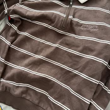 Hediye Sweatshirt Tek Yıkamada Renk Solması Yaşadı