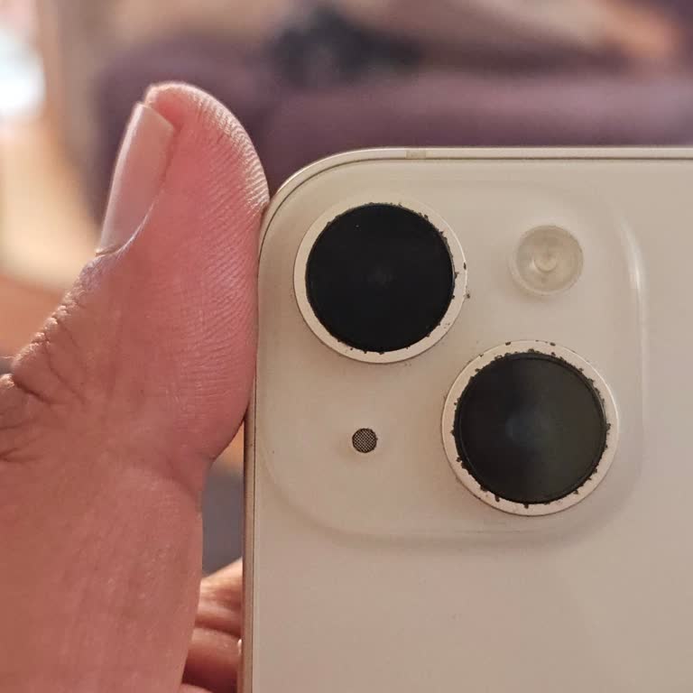 Kamerasında Lekeli İPhone 14 Ve Satıcıyla İletişim Kurulamıyor
