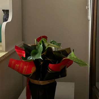 Sipariş Edilen Antoryum Görseliyle Uyuşmayan Çiçek Teslimatı