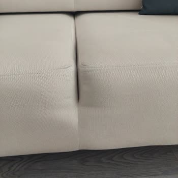 Kumaş Ve İşçilik Kusurlu Salon Takımı Ve Sandalyeler İçin Ayıplı Mal Değişimi Talebi