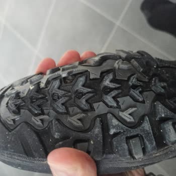 Su Sızdıran Outdoor Ayakkabı İçin Üretim Hatası Kabul Edilmedi