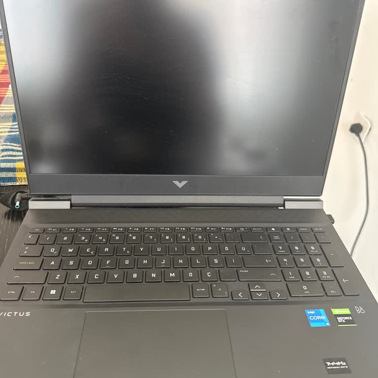 HP Victus 16’da Sürekli Donma Ve Yeniden Başlama