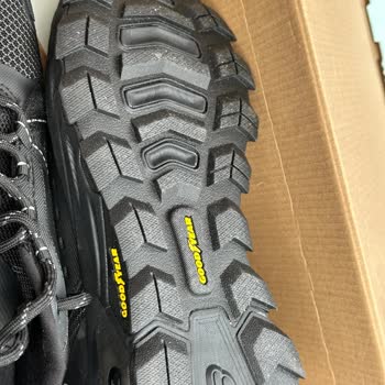 Skechers Ayakkabım Etiketi Sökülmüş Ve Hasarlı Gönderildi, Değişim Talebim Reddedildi