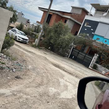Tepecik Mahallesi Yolları Mayın Tarlası Gibi, Araçlar Sürekli Hasar Görüyor