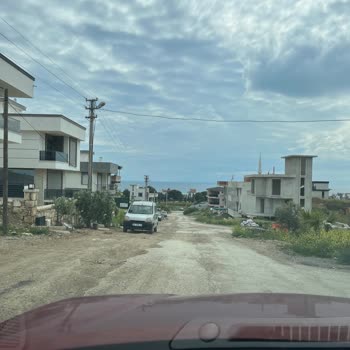 Tepecik Mahallesi Yolları Mayın Tarlası Gibi, Araçlar Sürekli Hasar Görüyor