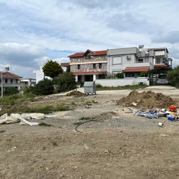 Tepecik Mahallesi Yolları Mayın Tarlası Gibi, Araçlar Sürekli Hasar Görüyor