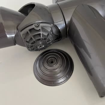 Dyson Halı Başlığı Teker Kırıldı, Garanti Uygulamasındaki Çelişki