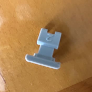 Samet Frenli Çekmece Raylarında Plastik Parçaların Hızlı Kırılması Ve Ücretsiz Yedek Parça Talebi