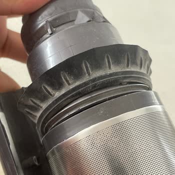 Dyson V12 Detect Slim Ana Gövde Arızası Ücretsiz Servis Talebi
