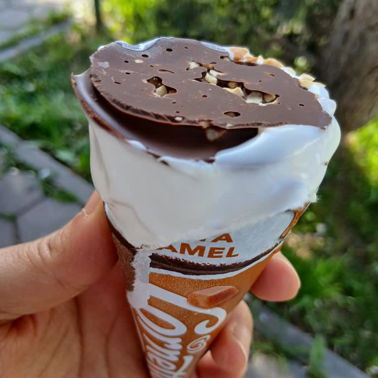 Cornetto Karamelde Çikolata Sosu Eksikliği Şikayeti