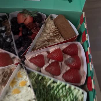 Geciken Ve Küflü Anneler Günü Pastası İçin Ücret İadesi Talebi