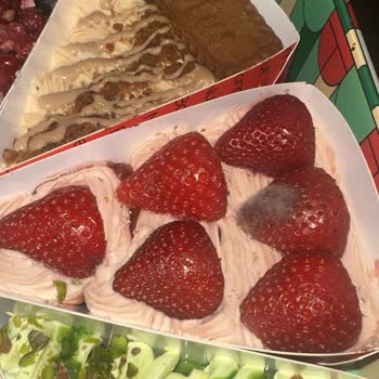 Geciken Ve Küflü Anneler Günü Pastası İçin Ücret İadesi Talebi