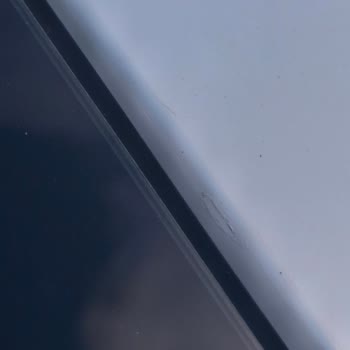 Yetkili Serviste Cam Değişimi Sonrası Gövde Hasarı Ve Kalitesiz Boya Koruma