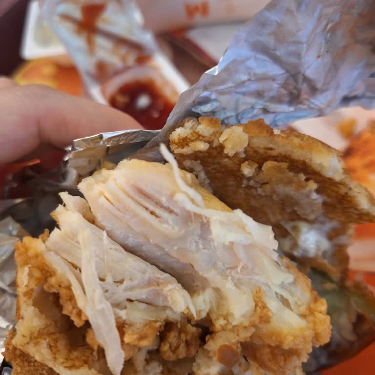 Popeyes Güngören Şubesinde Çiğ Tavuk Parçası Tespiti Ve Gıda Güvenliği Talebi