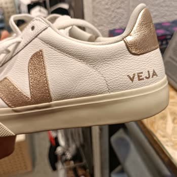 Veja Marka Ayakkabıda Taban Açılması Ve Uzun Değişim Süreci