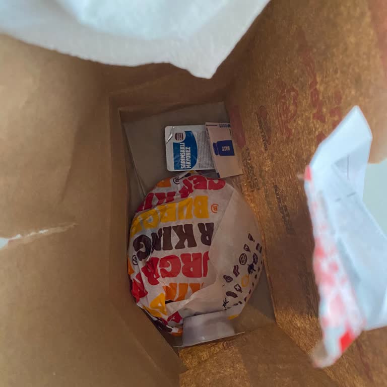 Hamile Müşteriye Yanıltıcı Burger King Siparişi: Eksik Kızartma Ve Soğuk Burger